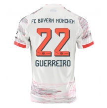 Bayern Munich Raphael Guerreiro #22 Uit tenue 2025-26 Korte Mouwen