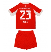 Bayern Munich Sacha Boey #23 Thuis tenue Kids 2025-26 Korte Mouwen (+ broek)