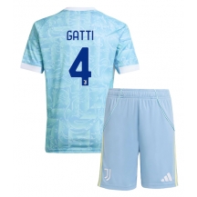 Juventus Federico Gatti #4 Uit tenue Kids 2025-26 Korte Mouwen (+ broek)