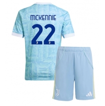 Juventus Weston McKennie #22 Uit tenue Kids 2025-26 Korte Mouwen (+ broek)