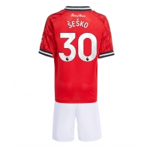 Manchester United Benjamin Sesko #30 Thuis tenue Kids 2025-26 Korte Mouwen (+ broek)