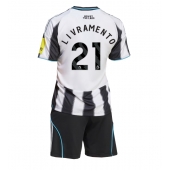 Newcastle United Tino Livramento #21 Thuis tenue Kids 2025-26 Korte Mouwen (+ broek)