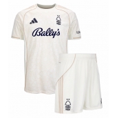 Nottingham Forest Uit tenue Kids 2025-26 Korte Mouwen (+ broek)