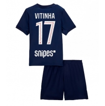 Paris Saint-Germain Vitinha #17 Thuis tenue Kids 2025-26 Korte Mouwen (+ broek)