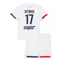 Paris Saint-Germain Vitinha #17 Uit tenue Kids 2025-26 Korte Mouwen (+ broek)